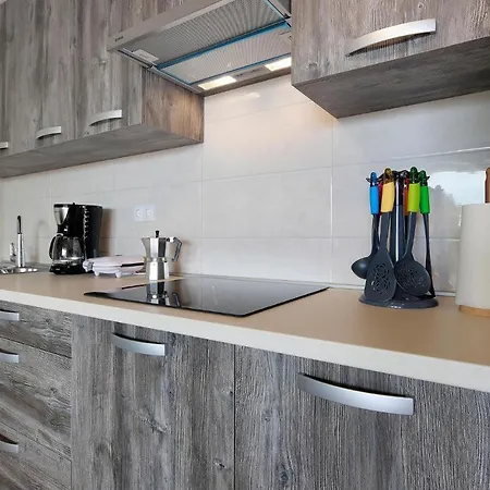 Daire Awesome In Krk With Wifi And 1 Bedrooms *