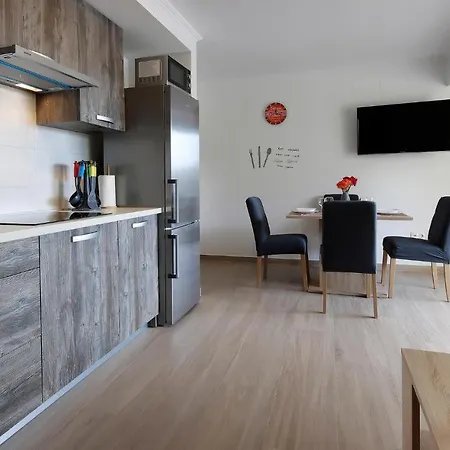 Daire Awesome In Krk With Wifi And 1 Bedrooms