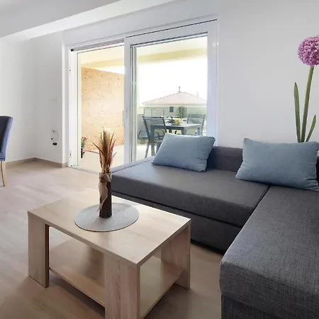 Awesome In Krk With Wifi And 1 Bedrooms * Krk Town