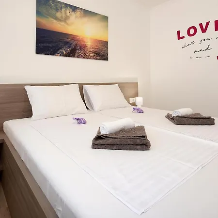 Awesome In Krk With Wifi And 1 Bedrooms * Krk Town