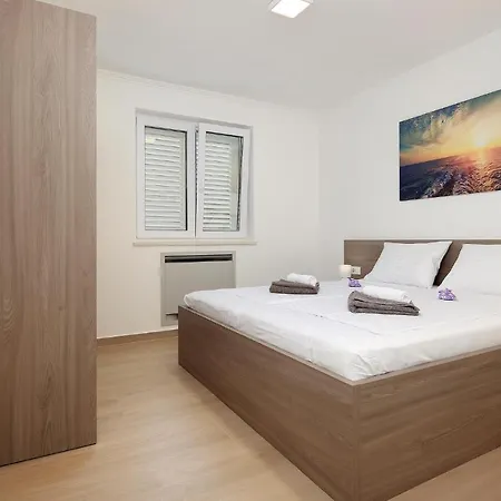 Awesome In Krk With Wifi And 1 Bedrooms * Krk Town